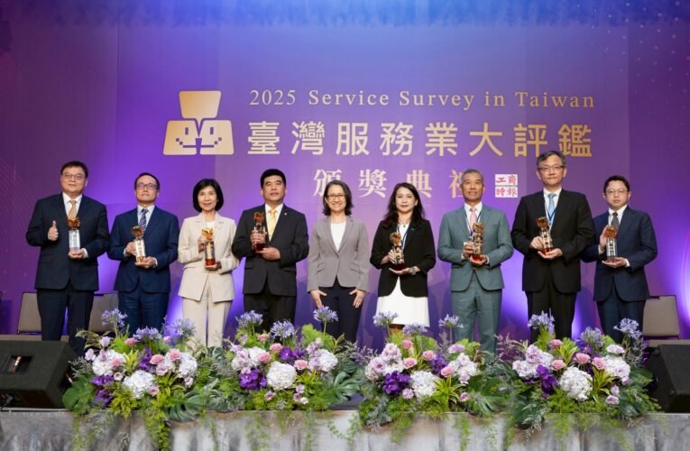 副總統出席服務業大評鑑頒獎典禮　肯定服務業展現臺灣韌性及暖實力