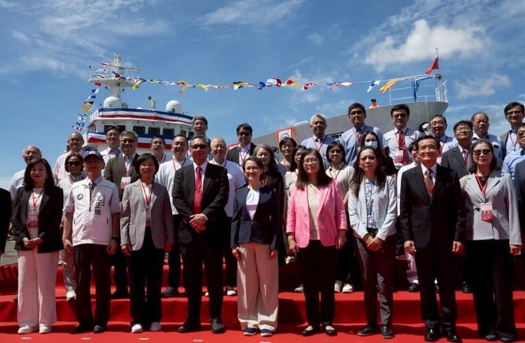 副總統主持艦艇命名下水及交船典禮　盼提升艦隊能量　強化海域防線