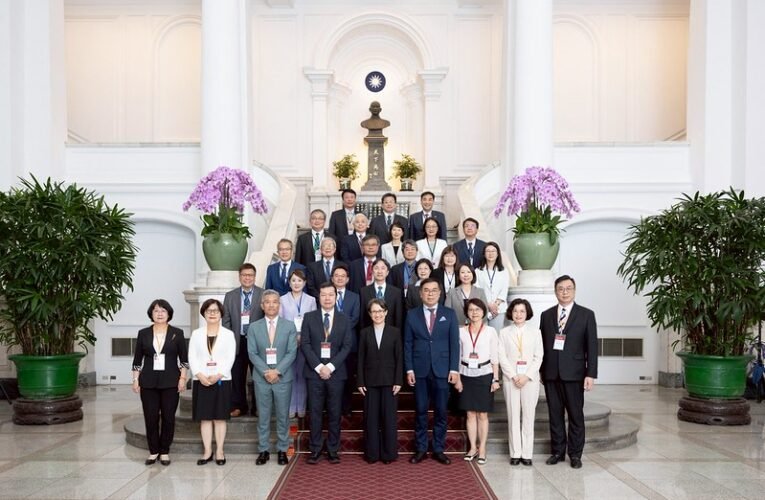 副總統肯定環保獎獲獎者展現臺灣百工百業創新能力