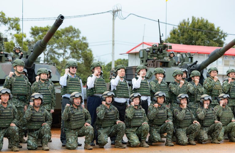 總統視導M1A2T新式戰車換裝訓練　強調政府會做國軍後盾　盼團結守護民主自由與國家主權