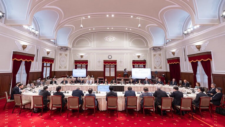 「健康台灣」第5次委員會議　總統盼AI與生醫產業強強聯手　提升醫療照護服務品質