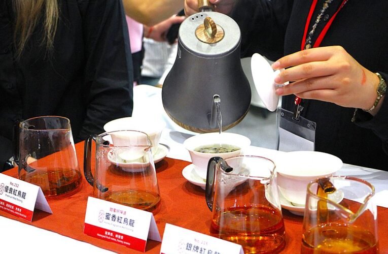 紅烏龍推廣協會首度進駐國際酒展，展現來自台東鹿野的琥珀色茶香
