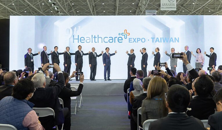 總統出席台灣醫療科技展開幕典禮　盼醫療生技產業立足臺灣、布局全球　成為世界一股良善力量