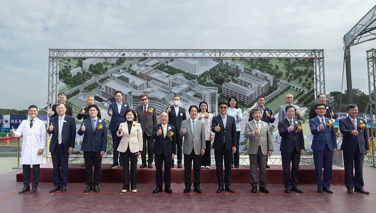 總統出席臺大醫院虎尾醫療及綜合大樓祈福動土　強調持續推動完善照顧促進國人健康