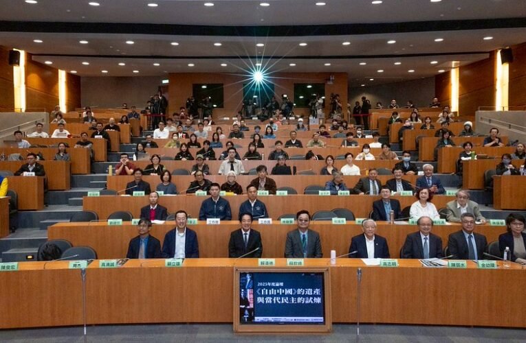 總統期盼不分政黨團結一致對外　並以國家利益為最優先考量