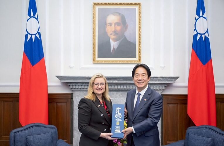 總統接見美國亞利桑納州鳳凰城市長　盼臺灣與鳳凰城穩健前行　開創更具前瞻性的交流與合作