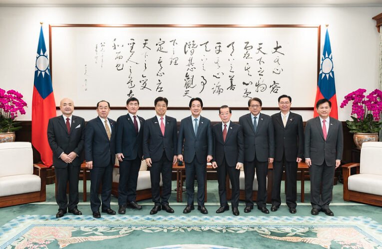 總統接見日本前內閣官房長官加藤勝信眾議員乙行　盼擴大科技與經貿合作　持續深化臺日情誼