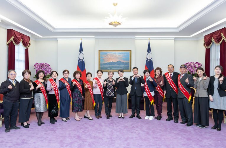 副總統接見「第30屆志願服務楷模『金駝獎』得獎人　肯定志工成為凝聚社會的溫暖力量