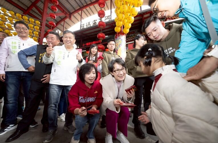 副總統大年初一走訪中彰投地區廟宇祈福並向民眾賀年