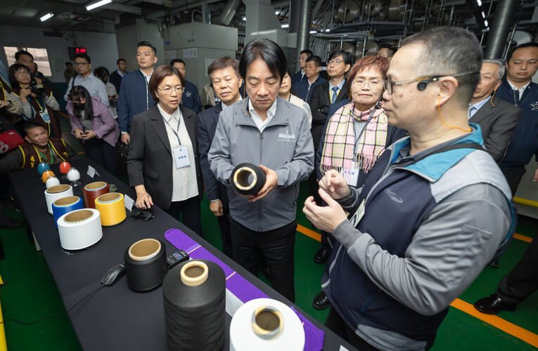 總統與紡織產業座談　強調政府會持續支持提升中小微型企業競爭力　讓臺灣經濟越來越好