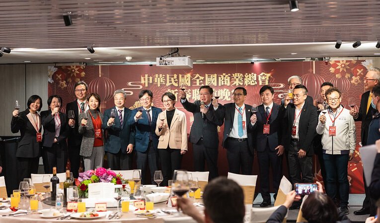 出席商總新春晚宴　副總統盼團結因應國際變局　推升臺灣競爭力