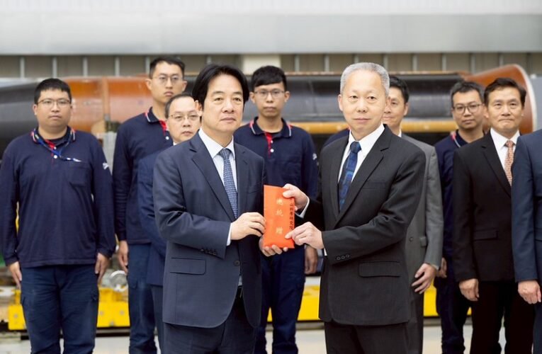 總統視導國家中科院　盼持續落實國防自主、強化國防韌性　讓國家更安全