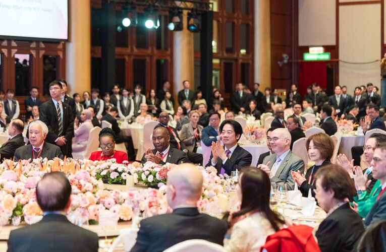 總統出席外交部春宴　強調臺灣將持續捍衛區域的和平穩定　攜手民主友盟國家引領世界進步繁榮