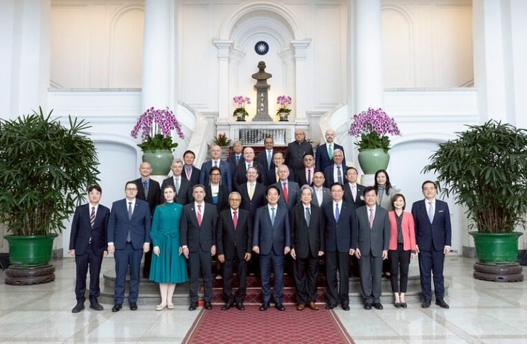 總統接見玉山論壇訪賓　盼打造更強韌臺灣　深化與印太、世界的連結