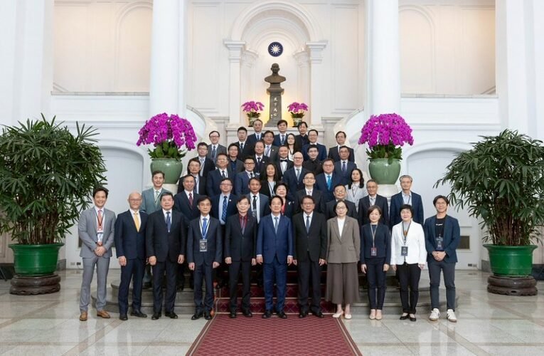 總統肯定IT Matters Awards獲獎者以科技改變社會　盼推動「AI新十大建設」提升國家整體競爭力