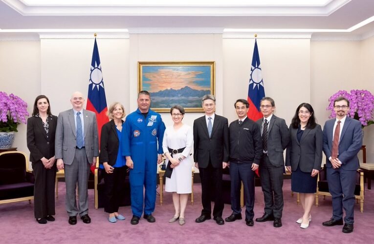 副總統：強化太空科技與國際合作　盼成為全球太空發展的重要夥伴