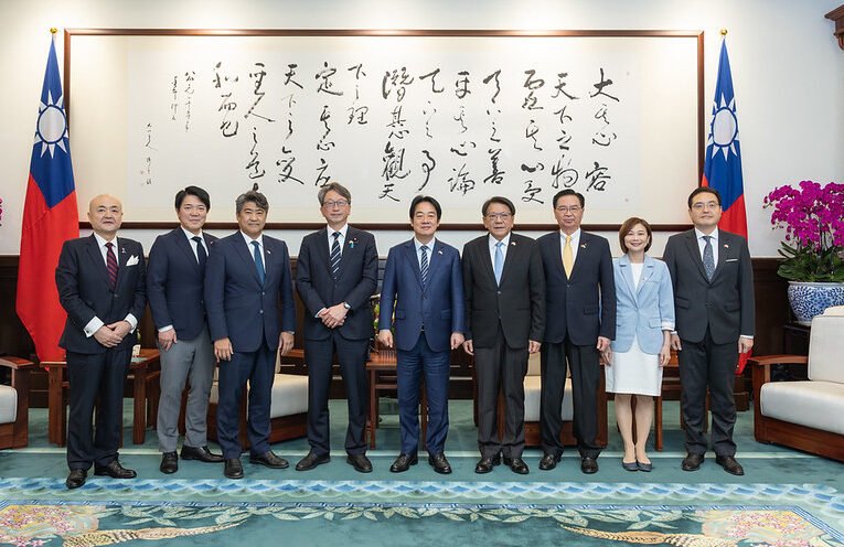 總統接見日本前數位大臣平將明眾議員　強調臺日將堅定攜手前行　捍衛區域和平、穩定與繁榮