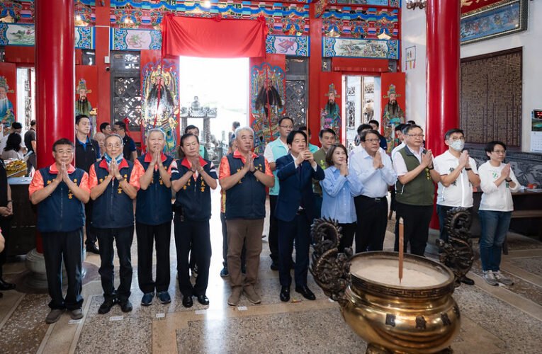 總統前往「屏東市代天宮」參香祈福　盼持續推動社福政策讓國人生活更加安定