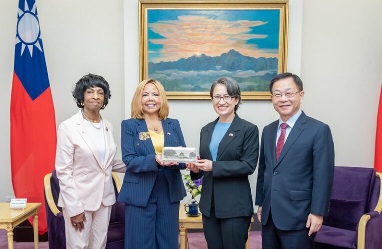 副總統接見美國聯邦眾議院訪團　盼持續深化臺美夥伴關係　共同捍衛民主自由價值