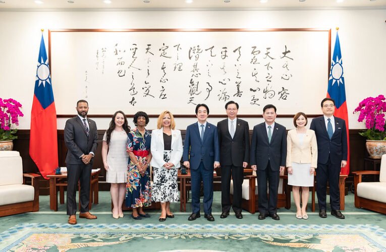 總統接見美國聯邦眾議院訪團　盼深化臺美合作促進科技發展