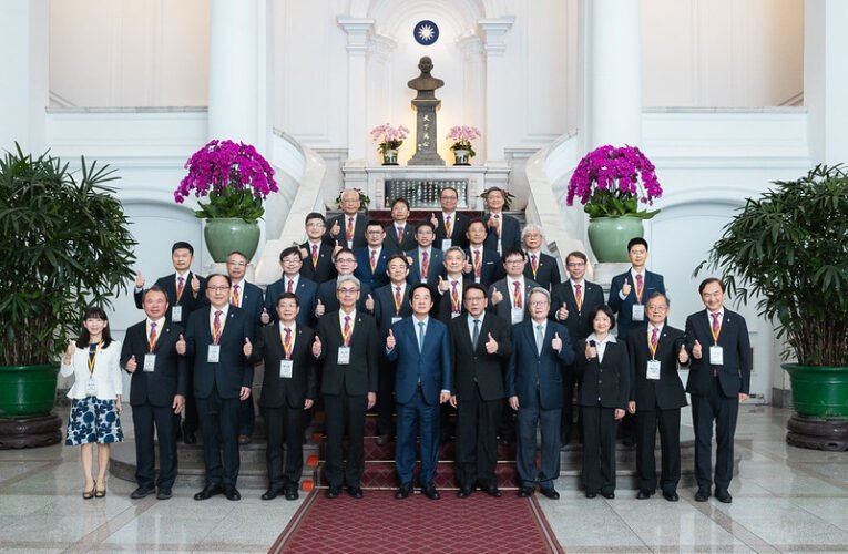 總統接見中國工程師學會得獎人　肯定工程界貢獻　盼攜手打造更具韌性、智慧及永續的臺灣