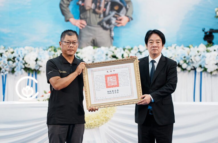 總統親頒褒揚令　表彰殉職空軍飛官盡忠職守與捍衛國土的忠勇精神