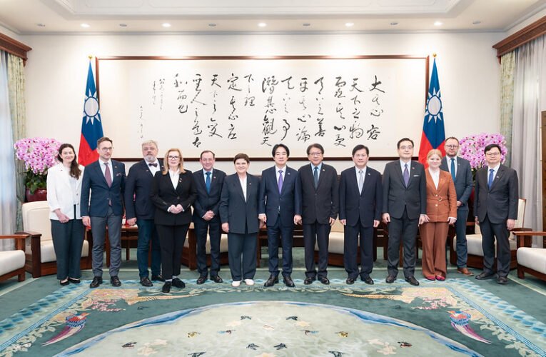 總統接見歐洲議會波蘭籍保守黨團議員團　盼深化臺灣與波蘭合作　攜手打造民主供應鏈
