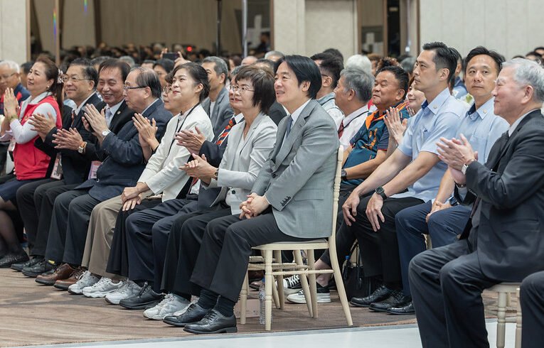 總統出席彰化縣產業座談　強調持續推動中小微企業升級轉型及無人機產業發展