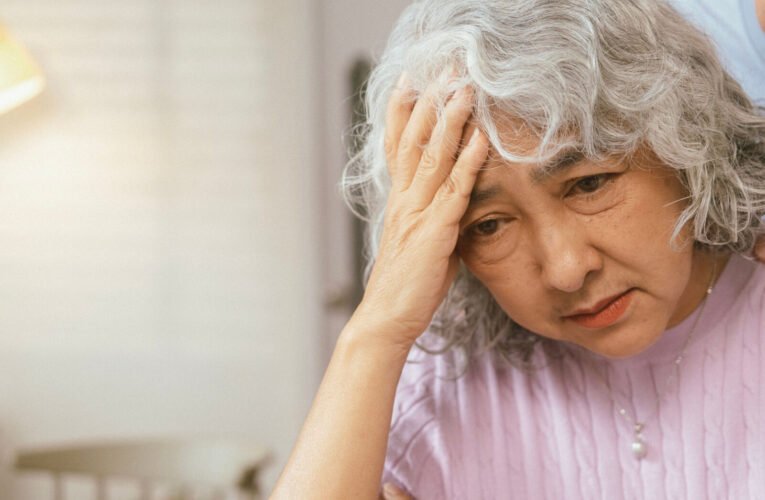 60歲遇到老伴登出！喪偶5個生活自救指南 一個人也能過得有滋有味