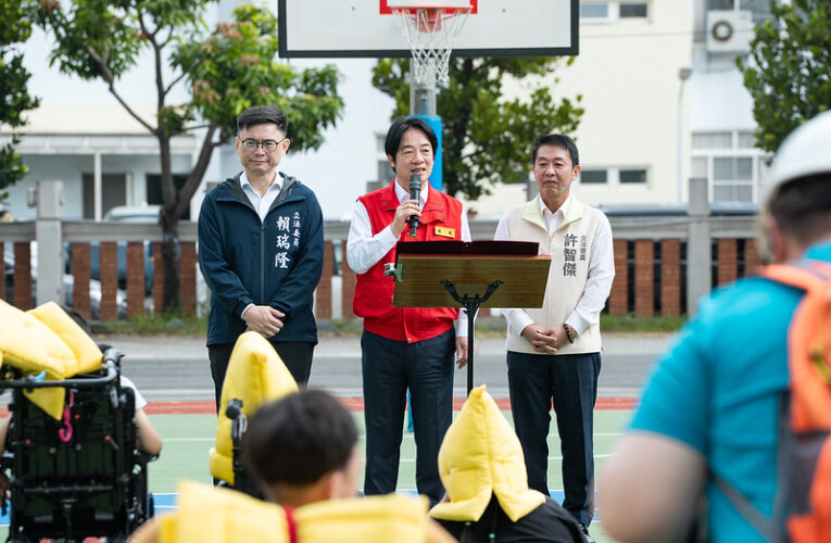 總統視導學校地震避難掩護演練　肯定特殊生防災照顧及準備情形