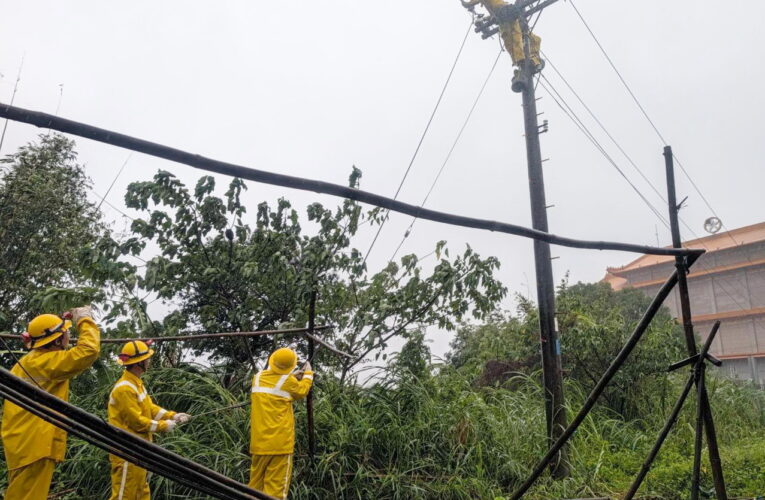 颱風停電復電率達93％ 台電桃園區處風雨中搶修守護民生