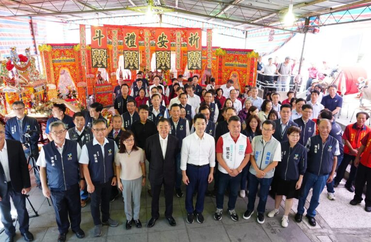 蔣萬安火聖廟祈福　挺消防爭加給、補裝備